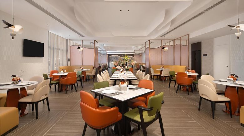 <b>Hampton Wuhan Tiandi Hankou Riverside Restaurant</b>. Images powered by <a href="https://iceportal.shijigroup.com/" title="IcePortal" target="_blank">IcePortal</a>.