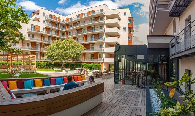 Le Hub Grenoble Exterior