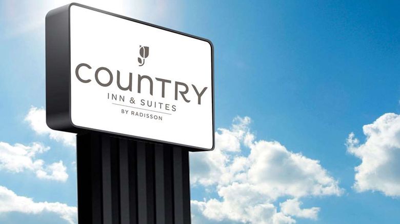 <b>Country Inn & Suites by Radisson Exterior</b>. Images powered by <a href="https://iceportal.shijigroup.com/" title="IcePortal" target="_blank">IcePortal</a>.