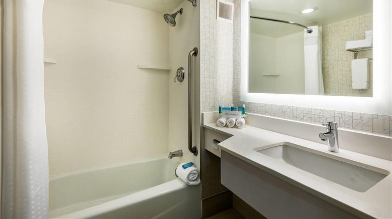 <b>Country Inn & Suites by Radisson Room</b>. Images powered by <a href="https://iceportal.shijigroup.com/" title="IcePortal" target="_blank">IcePortal</a>.