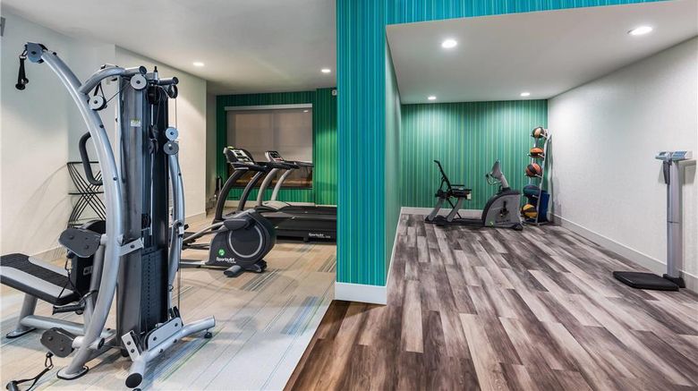 <b>Country Inn & Suites by Radisson Health</b>. Images powered by <a href="https://iceportal.shijigroup.com/" title="IcePortal" target="_blank">IcePortal</a>.