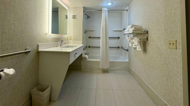<b>Country Inn & Suites by Radisson Suite</b>. Images powered by <a href="https://iceportal.shijigroup.com/" title="IcePortal" target="_blank">IcePortal</a>.