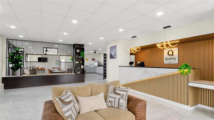 Quality Inn Wytheville Lobby