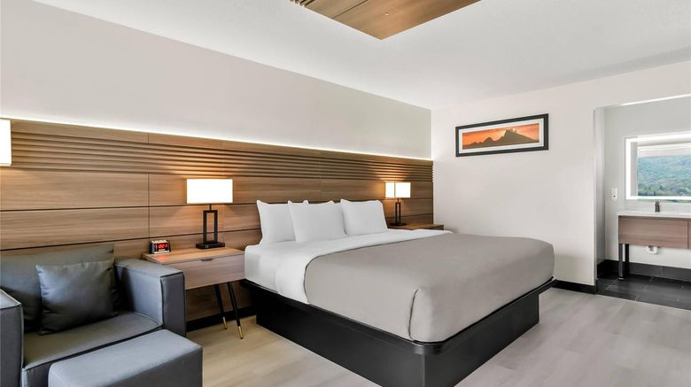 <b>Quality Inn Wytheville Room</b>. Images powered by <a href="https://iceportal.shijigroup.com/" title="IcePortal" target="_blank">IcePortal</a>.