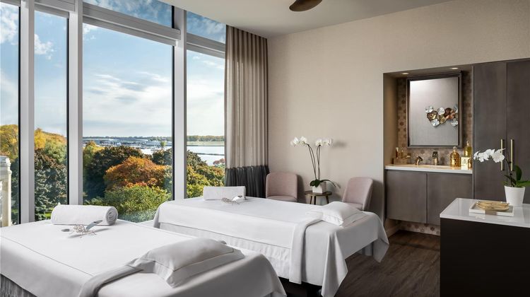 Hotel X Toronto Spa
