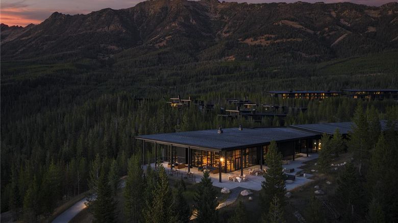 <b>One&Only Moonlight Basin Restaurant</b>. Images powered by <a href="https://iceportal.shijigroup.com/" title="IcePortal" target="_blank">IcePortal</a>.