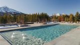 <b>One&Only Moonlight Basin Pool</b>. Images powered by <a href="https://iceportal.shijigroup.com/" title="IcePortal" target="_blank">IcePortal</a>.