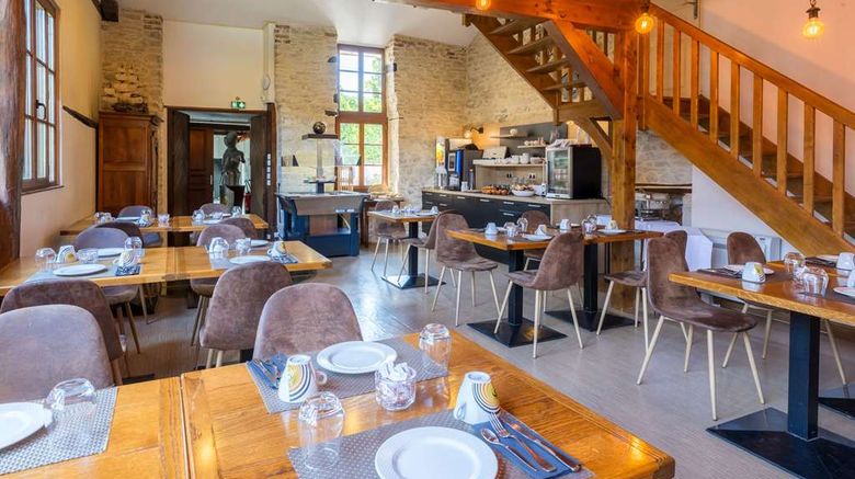 <b>Hotel Le Moulin du Landion Restaurant</b>. Images powered by <a href="https://iceportal.shijigroup.com/" title="IcePortal" target="_blank">IcePortal</a>.