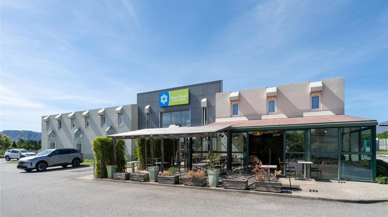 <b>Sure Hotel by Best Western Valence Nord Exterior</b>. Images powered by <a href="https://iceportal.shijigroup.com/" title="IcePortal" target="_blank">IcePortal</a>.