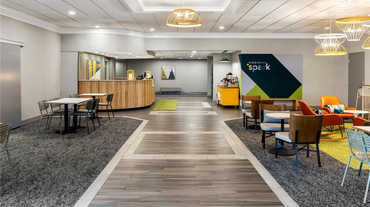 Spark by Hilton Akron Fairlawn Lobby