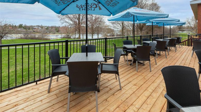<b>Ramada by Wyndham Arnprior Restaurant</b>. Images powered by <a href="https://iceportal.shijigroup.com/" title="IcePortal" target="_blank">IcePortal</a>.
