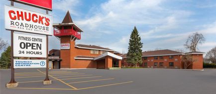 Ramada by Wyndham Arnprior Exterior