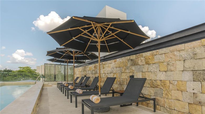 <b>Wayam Mundo Imperial Pool</b>. Images powered by <a href="https://iceportal.shijigroup.com/" title="IcePortal" target="_blank">IcePortal</a>.