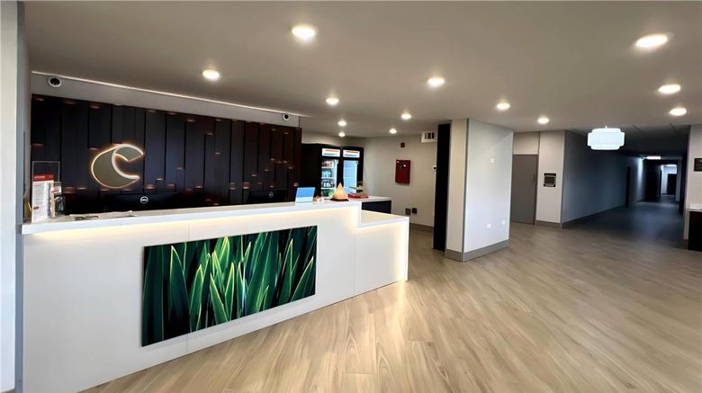 <b>Comfort Inn Lobby</b>. Images powered by <a href="https://iceportal.shijigroup.com/" title="IcePortal" target="_blank">IcePortal</a>.