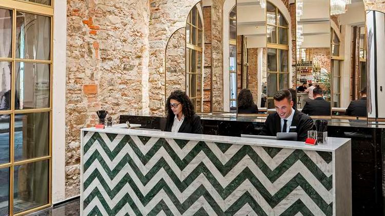 Hotel Calimala Lobby