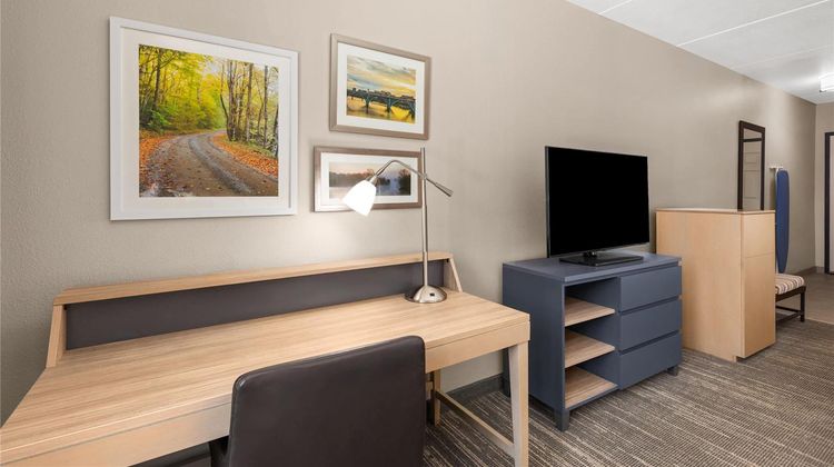 La Quinta Inn & Suites Knoxville West Room