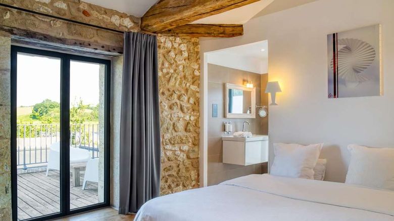 <b>Le Domaine de Beaulieu Room</b>. Images powered by <a href="https://iceportal.shijigroup.com/" title="IcePortal" target="_blank">IcePortal</a>.