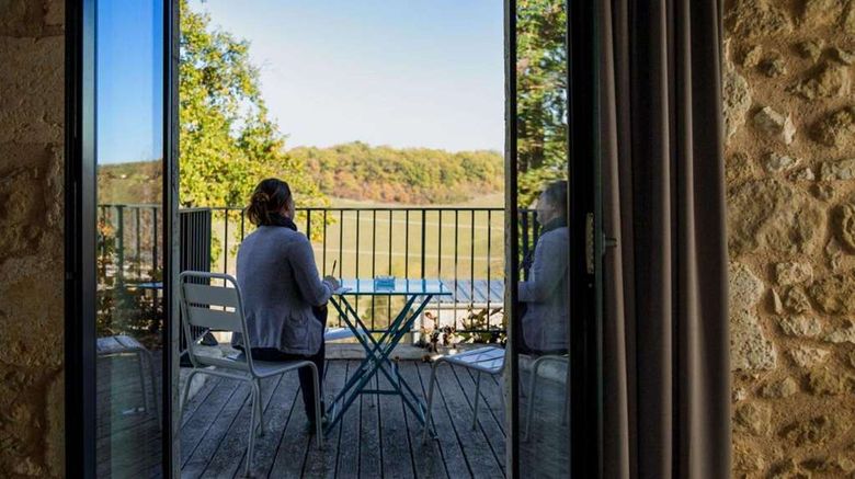 <b>Le Domaine de Beaulieu Room</b>. Images powered by <a href="https://iceportal.shijigroup.com/" title="IcePortal" target="_blank">IcePortal</a>.