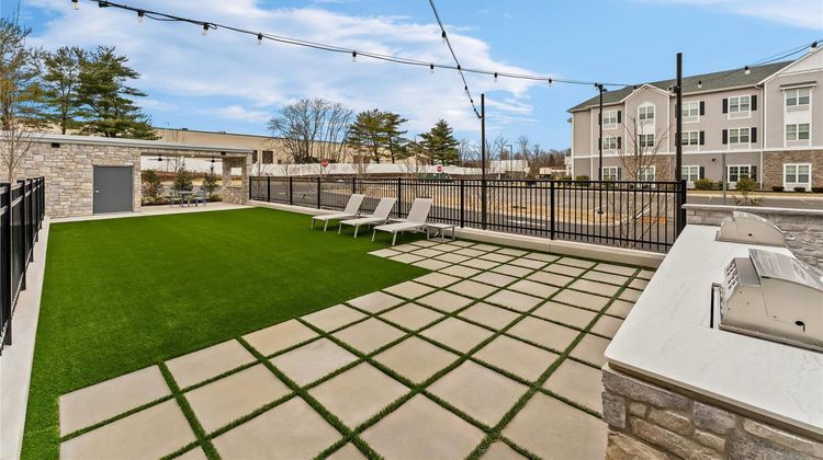 Everhome Suites Somerset Sout Pool