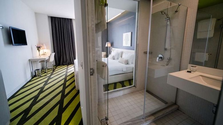 <b>Workinn Hotel Room</b>. Images powered by <a href="https://iceportal.shijigroup.com/" title="IcePortal" target="_blank">IcePortal</a>.