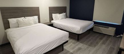 Baymont by Wyndham Dickinson Room