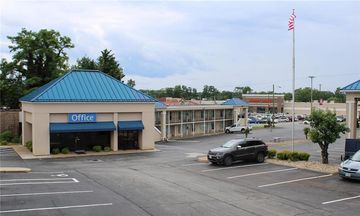 Hill City Inn