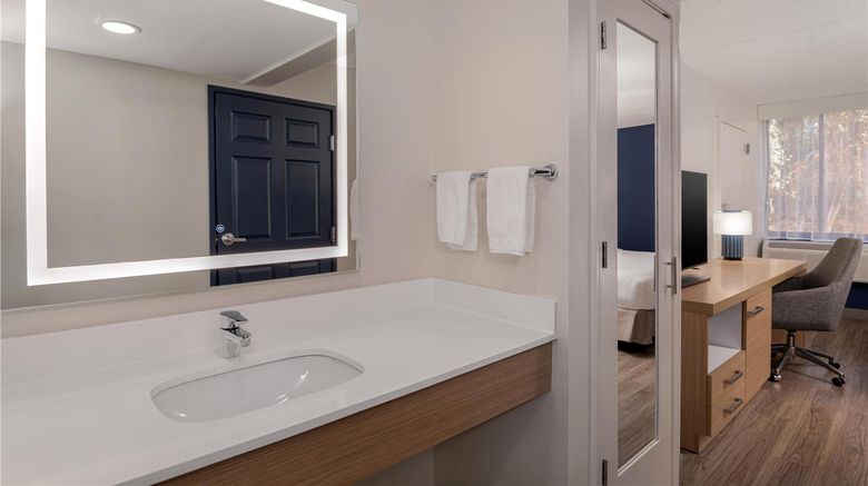 <b>Spark by Hilton Fishkill Room</b>. Images powered by <a href="https://iceportal.shijigroup.com/" title="IcePortal" target="_blank">IcePortal</a>.