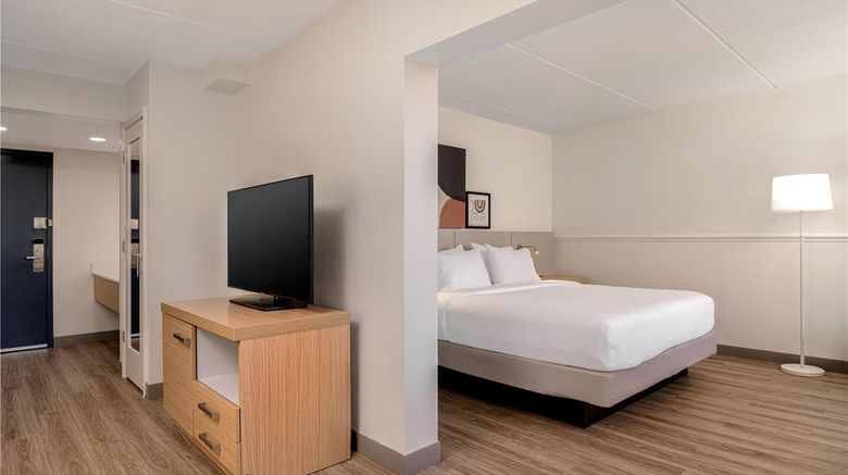 <b>Spark by Hilton Fishkill Room</b>. Images powered by <a href="https://iceportal.shijigroup.com/" title="IcePortal" target="_blank">IcePortal</a>.