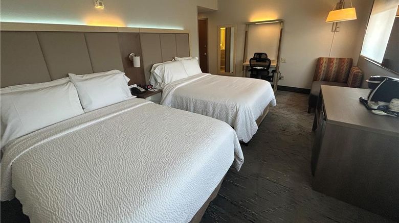 <b>Best Western Roslyn-Long Island Hotel Room</b>. Images powered by <a href="https://iceportal.shijigroup.com/" title="IcePortal" target="_blank">IcePortal</a>.