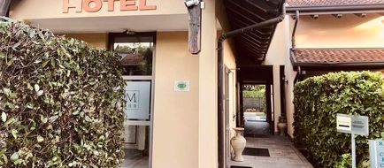 Malpensa Inn Hotel Exterior