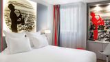 Hotel Inn Design Paris Saint Quentin Room