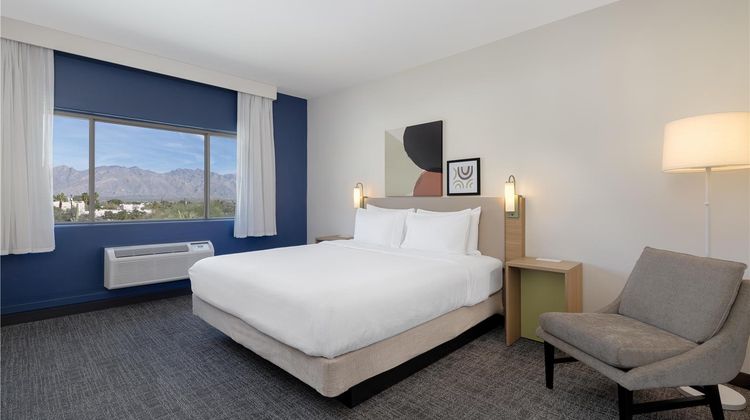Spark by Hilton Tucson Reid Park Room