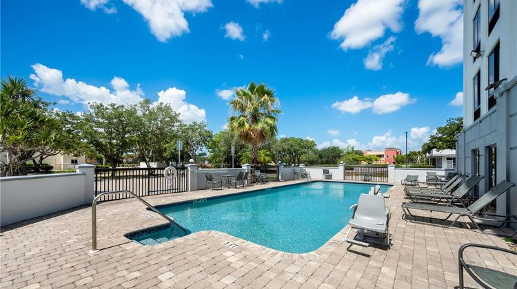 Spark by Hilton Fort Myers Pool