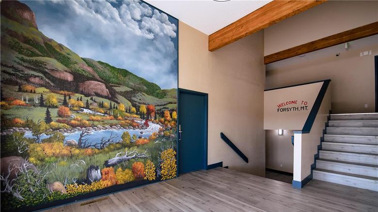 <b>SureStay by Best Western Forsyth Lobby</b>. Images powered by <a href="https://iceportal.shijigroup.com/" title="IcePortal" target="_blank">IcePortal</a>.