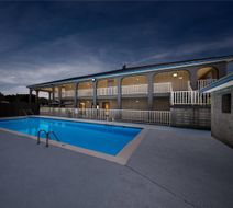 Quality Inn Exterior