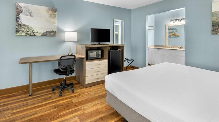 Quality Inn Room