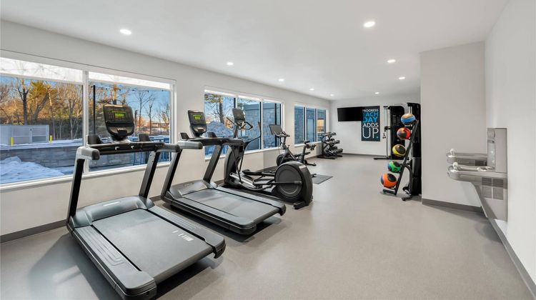 Everhome Suites Portsmouth - Newington Health