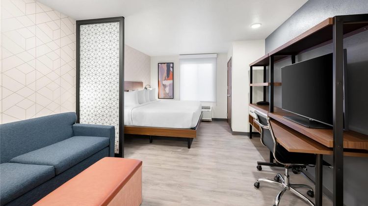 Everhome Suites Portsmouth - Newington Suite