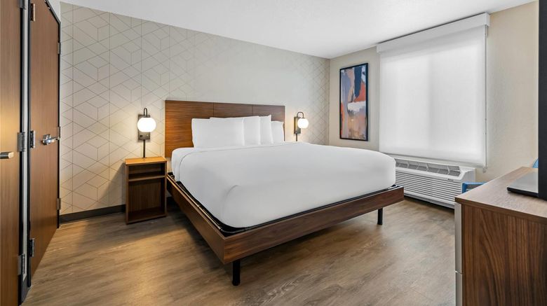 <b>Everhome Suites Rochester Greece Suite</b>. Images powered by <a href="https://iceportal.shijigroup.com/" title="IcePortal" target="_blank">IcePortal</a>.