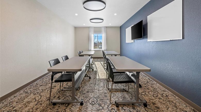 <b>Everhome Suites Rochester Greece Meeting</b>. Images powered by <a href="https://iceportal.shijigroup.com/" title="IcePortal" target="_blank">IcePortal</a>.