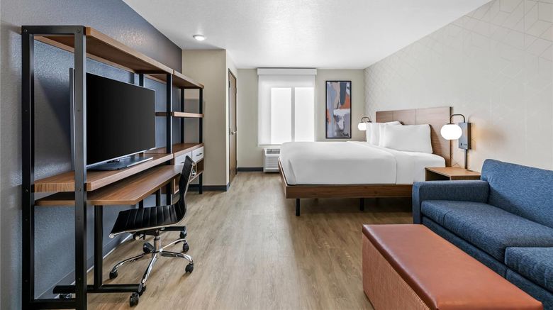 <b>Everhome Suites Rochester Greece Room</b>. Images powered by <a href="https://iceportal.shijigroup.com/" title="IcePortal" target="_blank">IcePortal</a>.