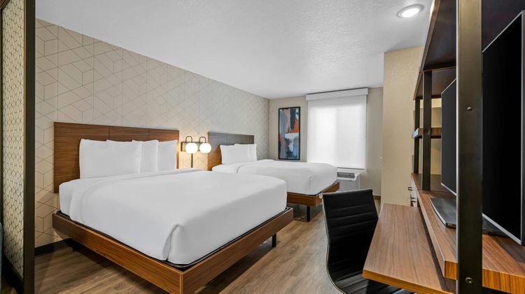 Everhome Suites Rochester Greece Room