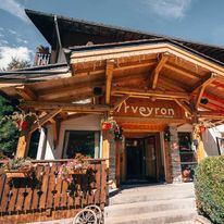 Arveyron Hotel