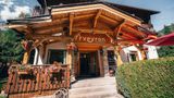 Arveyron Hotel Exterior