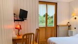 Arveyron Hotel Room