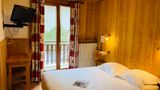 Arveyron Hotel Room