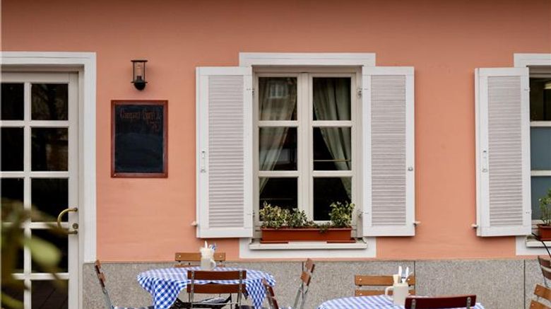 <b>Hotel SchreiberHof Restaurant</b>. Images powered by <a href="https://iceportal.shijigroup.com/" title="IcePortal" target="_blank">IcePortal</a>.