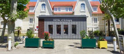Hotel D'Orbigny Exterior