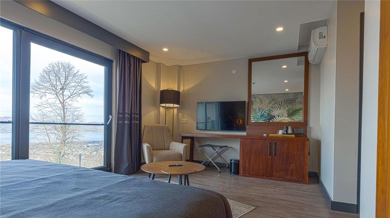 <b>Best Western Plus Sapanca Room</b>. Images powered by <a href="https://iceportal.shijigroup.com/" title="IcePortal" target="_blank">IcePortal</a>.