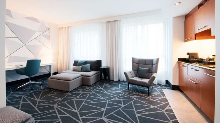 Warwick Le Crystal Montreal Other